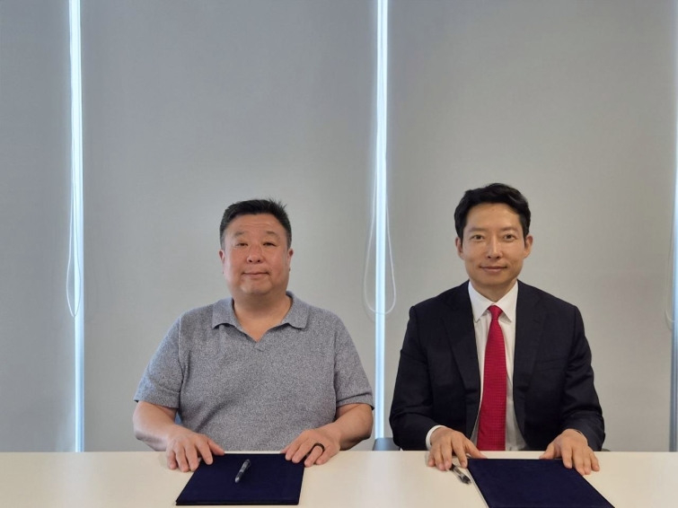사진1_김기석 비트플래닛 부사장(왼쪽)과 조용완 네오AI클라우드 대표이사. (제공=비트플래닛).jpeg