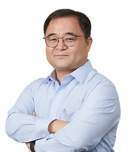 김철환 스카이테라퓨틱스 대표 겸 카이트창업재단 이사장.jpg
