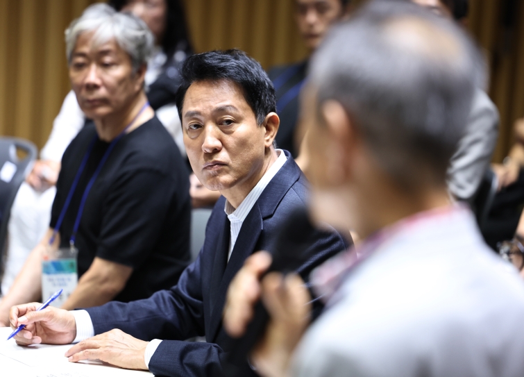 origin_공인중개사발언듣는오세훈시장.jpg