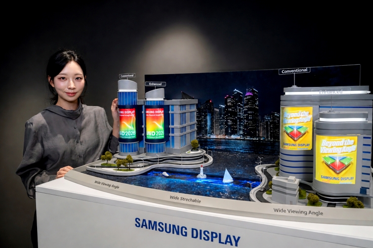 사진1. 삼성디스플레이가 'IMID 2026'에서 최초 공개한 '와이드뷰 디스플레이'와 '와이드 스트레처블'.jpg