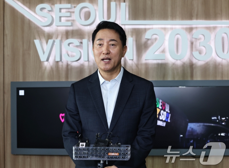 오세훈서울시장용산주택공급관련백브리핑.jpg