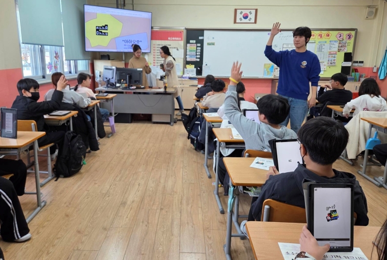 스마일게이트 퓨처랩, 경기콘텐츠진흥원과 '청소년 게임 진로 탐험 프로그램' 운영.jpg