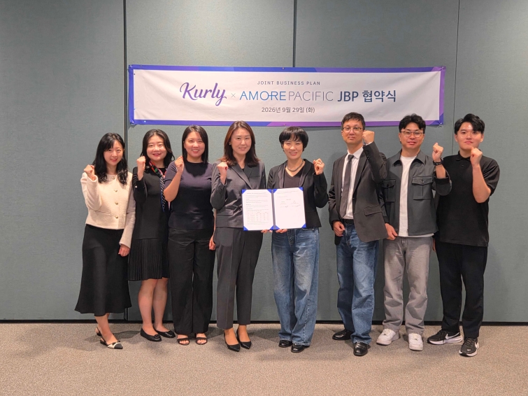 [사진1]  컬리, 아모레퍼시픽과 단독 상품·공동 마케팅 업무협약 체결.jpg