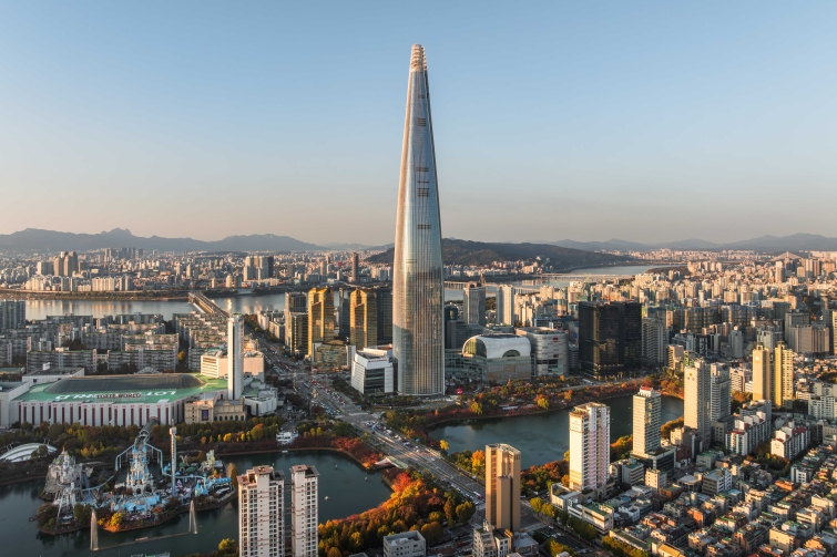 [사진1] 롯데월드타워·몰 전경.JPG