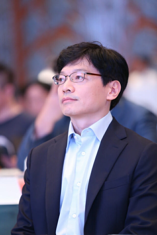 구ㅕㄴ혁빈.jpg