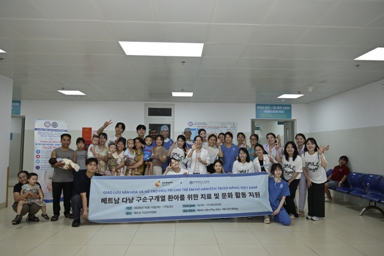 스마일게이트_베트남_봉사활동_5MB이하.jpg