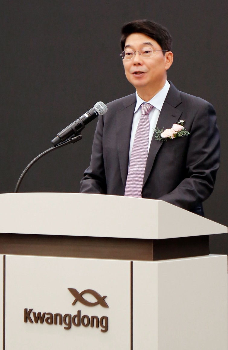 사진1. 광동제약 최성원 대표이사 회장 사진.jpg