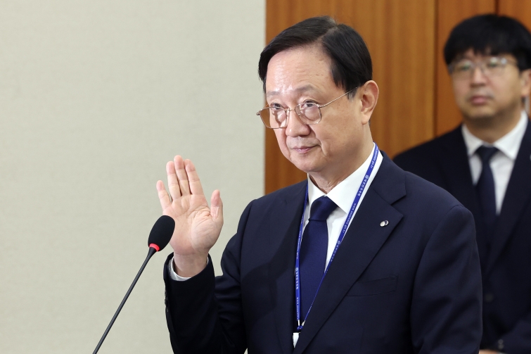 origin_국감이찬진금감원장국감선서.jpg